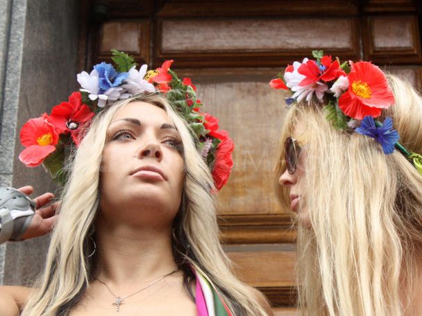 DÜNYA'NIN EN ÇIPLAK PROTESTO GRUBU FEMEN