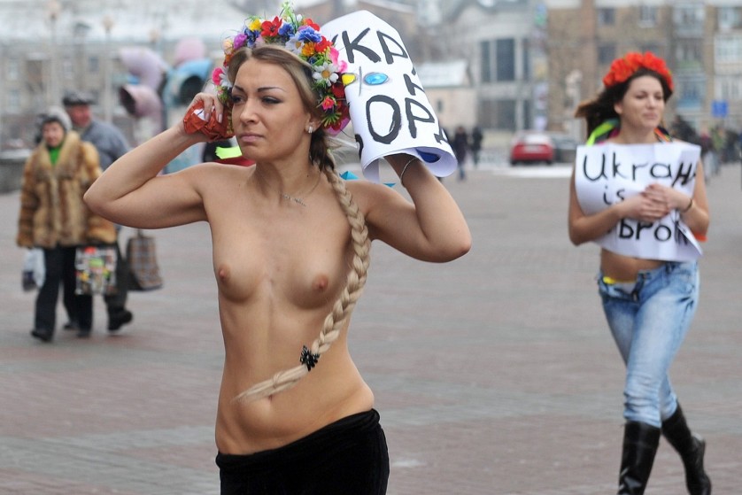 DÜNYA'NIN EN ÇIPLAK PROTESTO GRUBU FEMEN