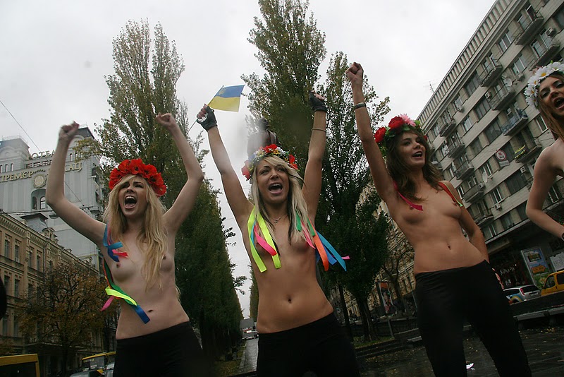 DÜNYA'NIN EN ÇIPLAK PROTESTO GRUBU FEMEN