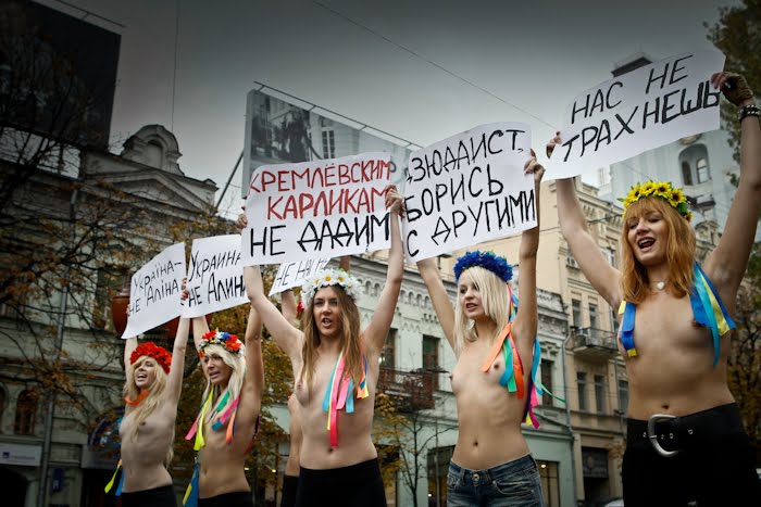 DÜNYA'NIN EN ÇIPLAK PROTESTO GRUBU FEMEN