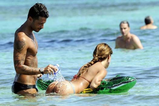 BELEN RODRIGUEZ YÜREK HOPLATIYOR