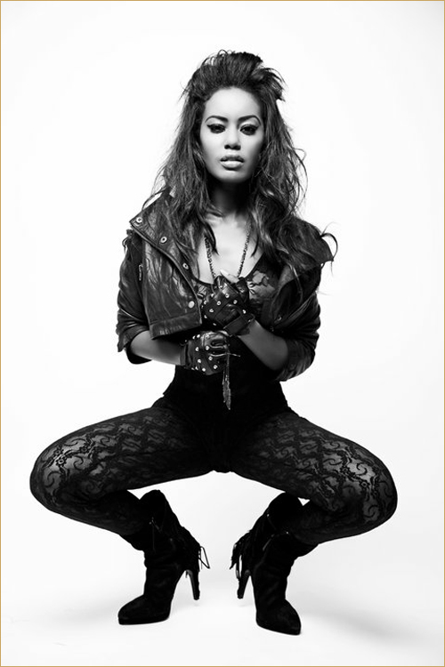 Playboy güzeli Tabby Brown Balotelli'yi unuttı