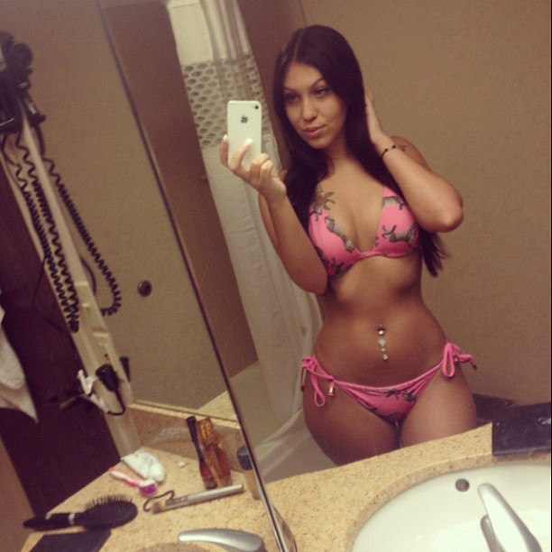 BAŞTAN ÇIKARICI SEKSİ   INSTAGRAM  KADINLARI