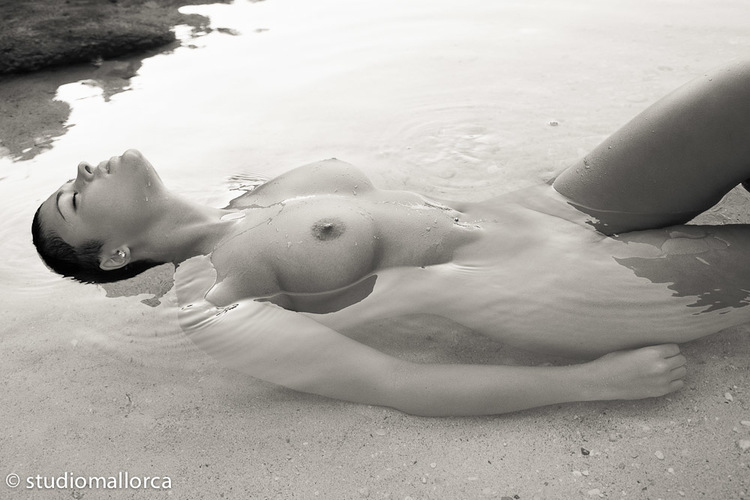 SEKSİ SIRADIŞI KURALSIZ ''Stefania Ferrario ''