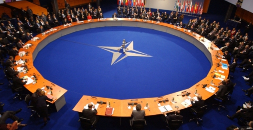 NATO UYARDI '' DURUM ÇOK CİDDİ ''