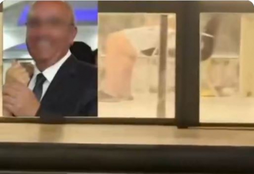 KÜÇÜK ERKEK ÇOCUKLARINI İSTİSMAR ETTİ