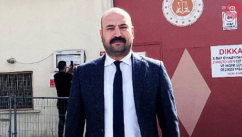 ADALAR SEÇİMİ ÖNCESİ İSTİFALAR