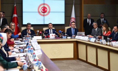MEKKE SAVUNMA ANLAŞMASI KOMİSYONDA